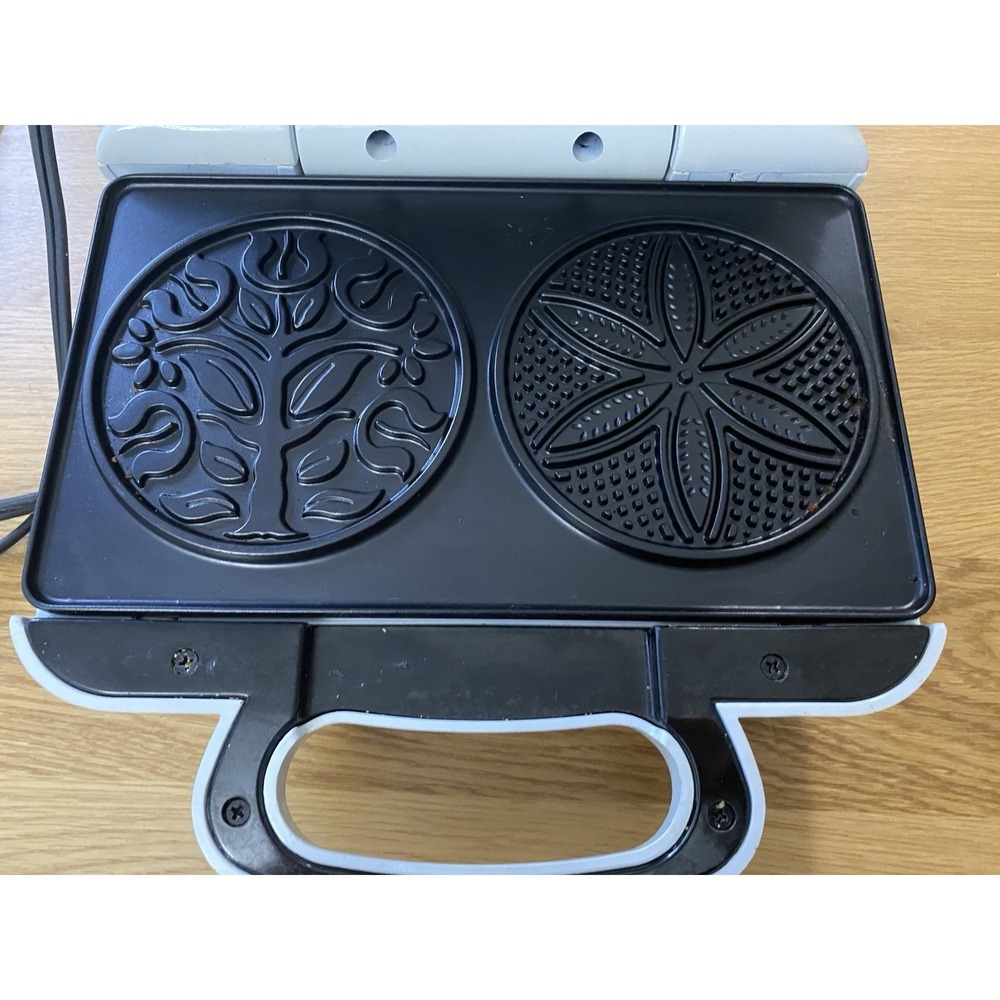 Vintage Toastmaster International Pizzelle & Cookie Maker Model 208 Tested - Picture 10 of 16